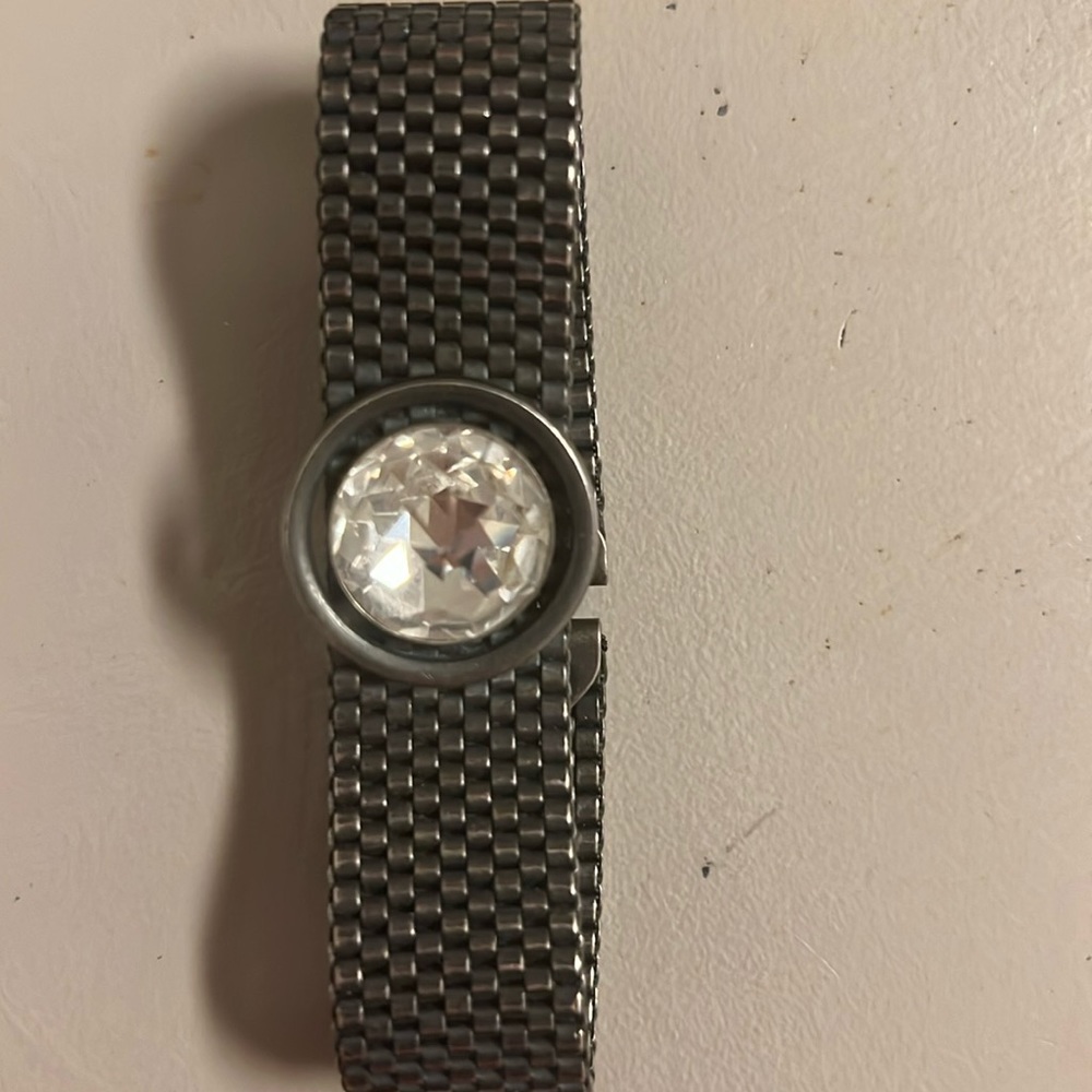 *Vintsge 80’s Cache’ Elegant Bracelet! Matching E… - image 1